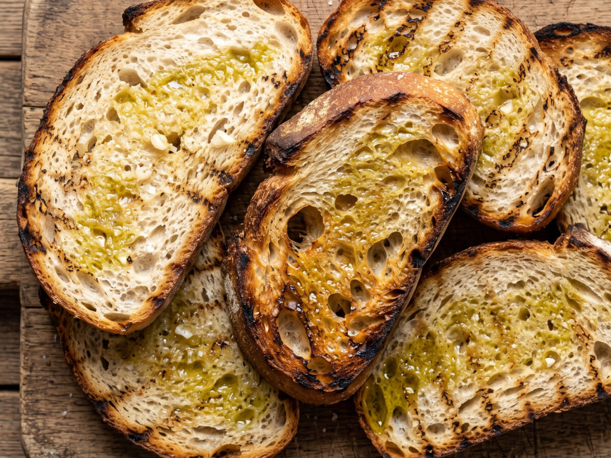 Bruschetta reatina mit Sabina-Olivenöl