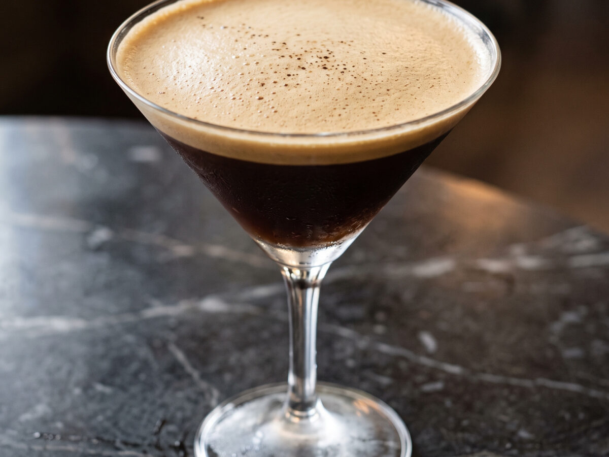Caffè shakerato: eiskalter Espresso mit feinem Schaum