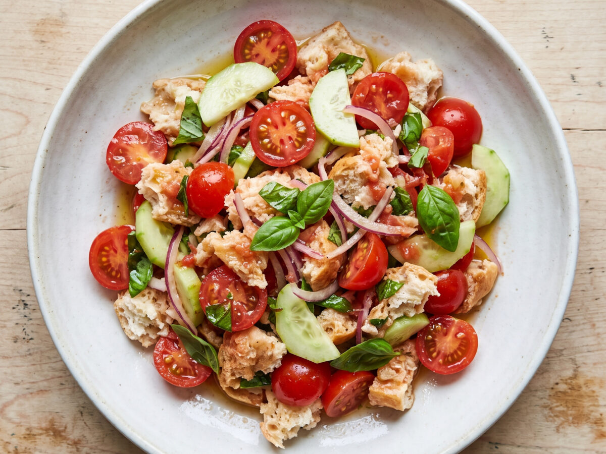 Cialledda fredda: Apuliens sättigender Brotsalat