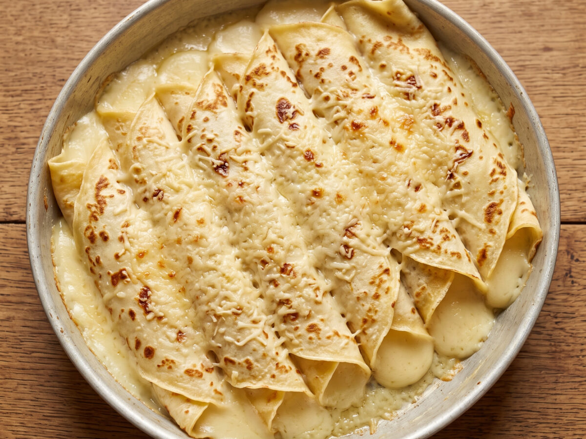 Crespelle aus dem Piemont mit warmer Fonduta
