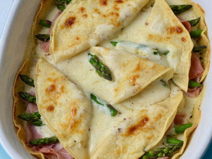 Crespelle con prosciutto cotto e asparagi di Santena