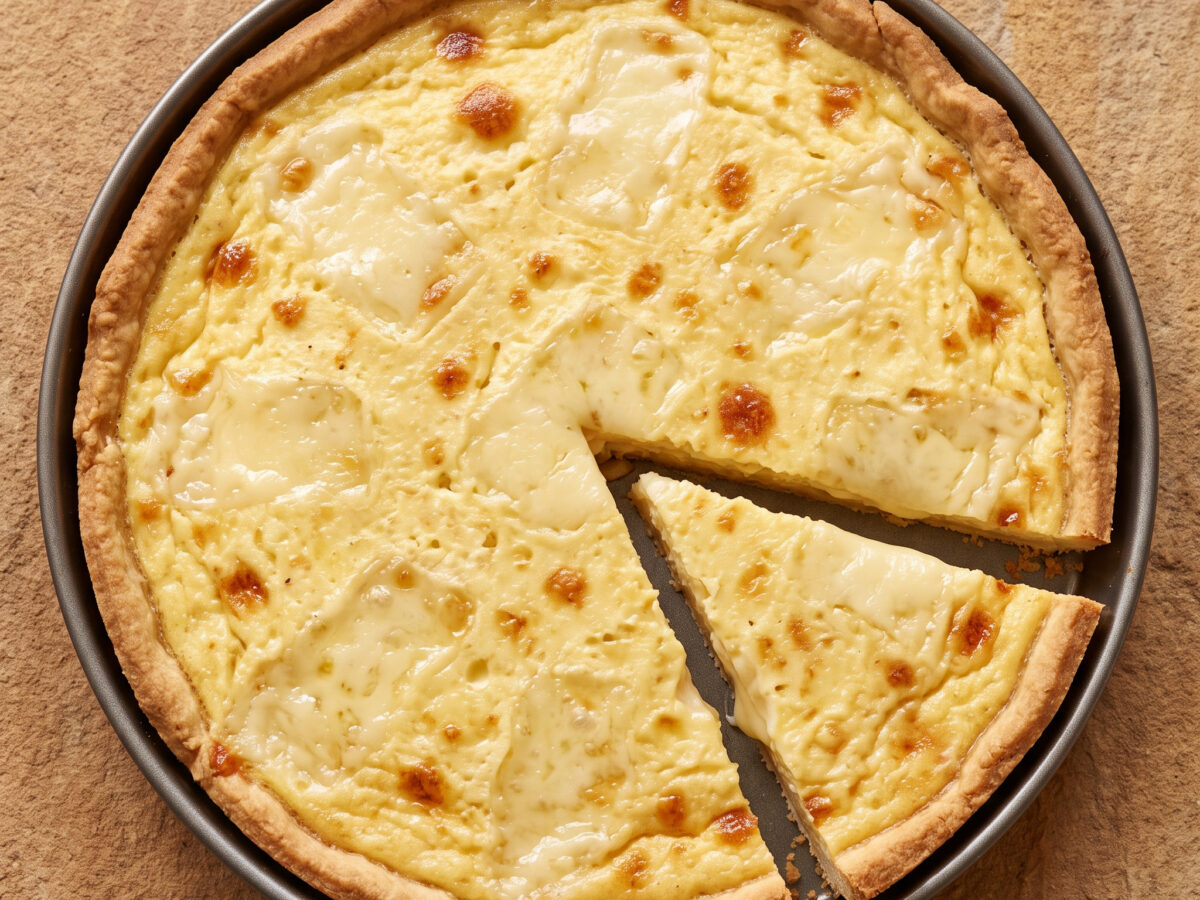 Goldbraune Käsetarte für den Auftakt