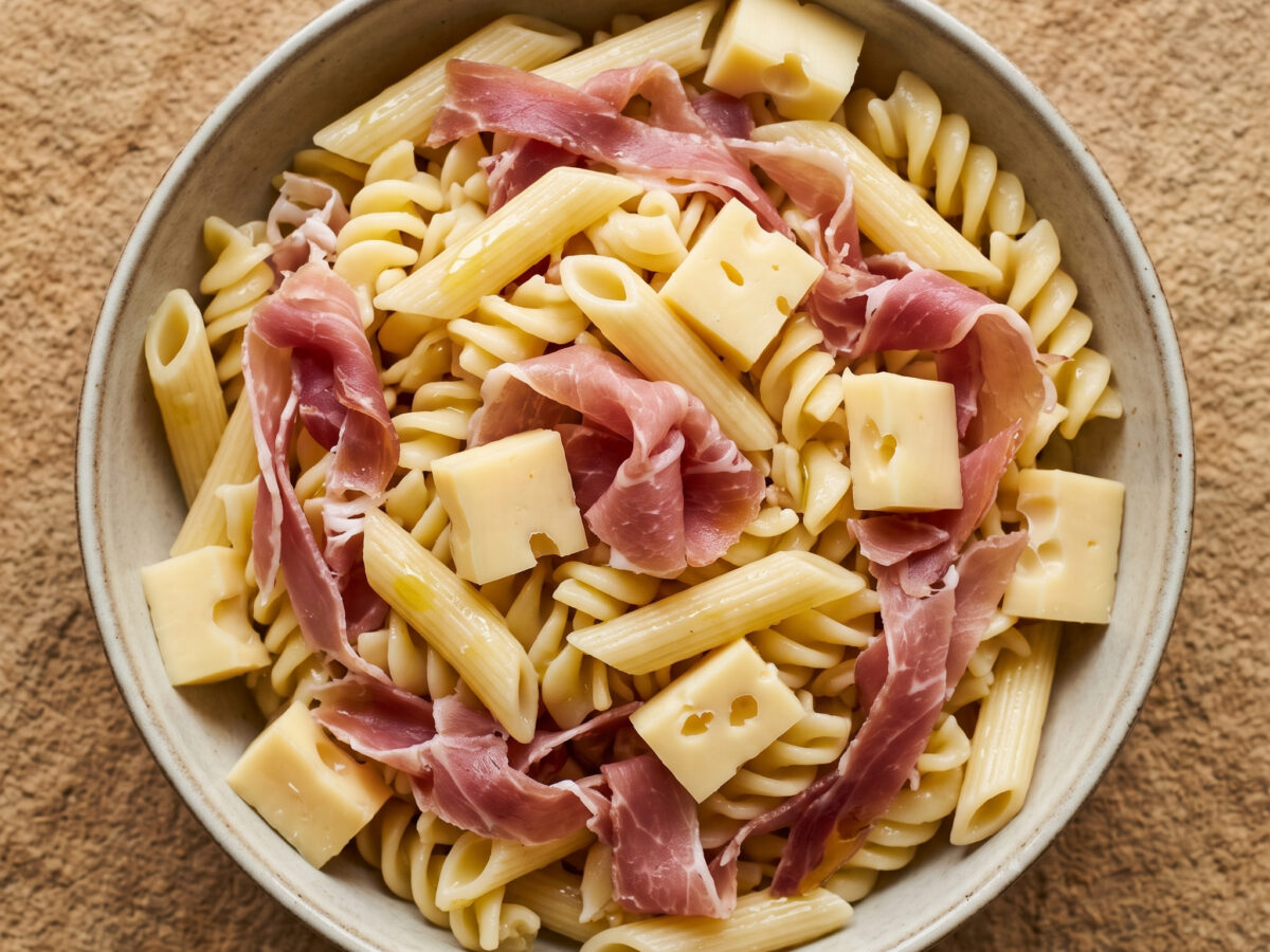 Kühle Pasta mit San Daniele und Montasio