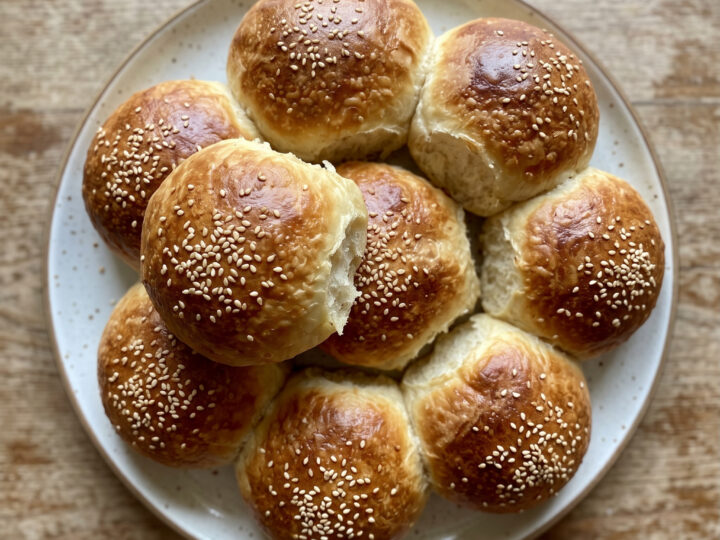 Panini di cena messinesi – würzige Osterbrötchen aus Sizilien