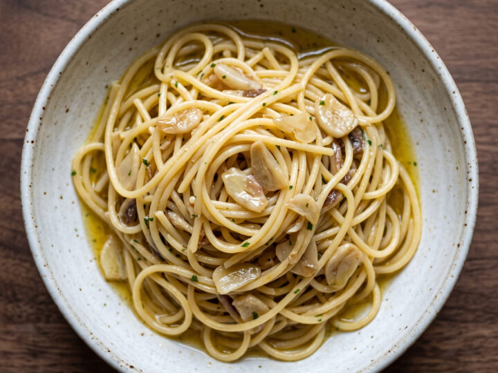 Pasta alla bagna càuda: kräftige Sauce aus dem Piemont