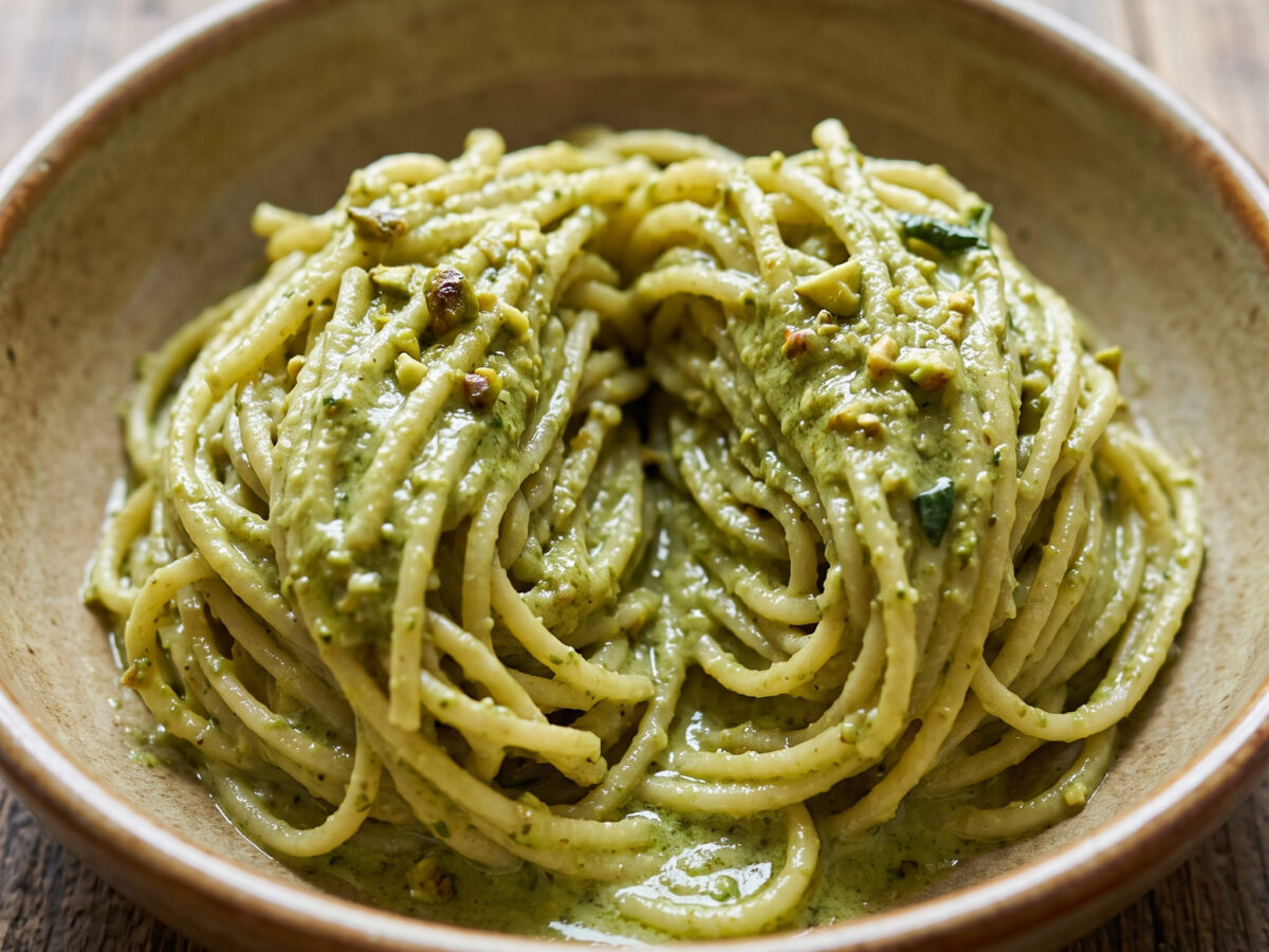 Pasta mit sizilianischem Pistazienpesto