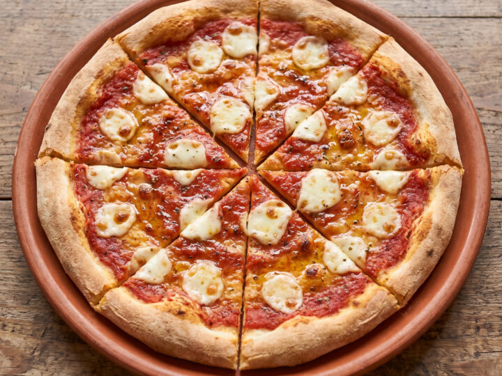 Pizza al mattone aus dem Piemont