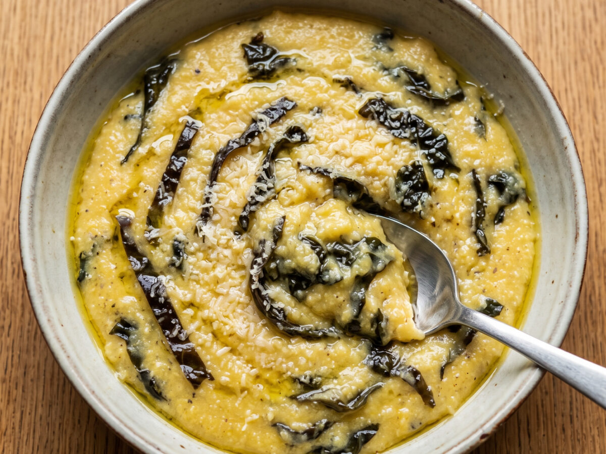 Polenta e coi: Liguriens grüne Maispolenta