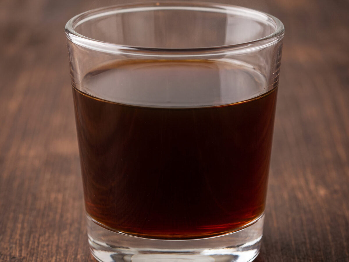 Poncio al caffè – warmer Kaffeelikör aus Molise