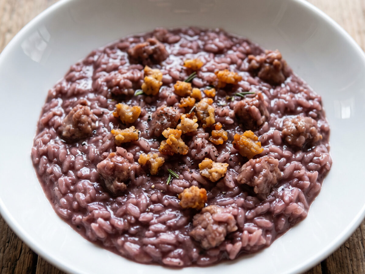 Risotto al Sagrantino mit umbrischer Salsiccia