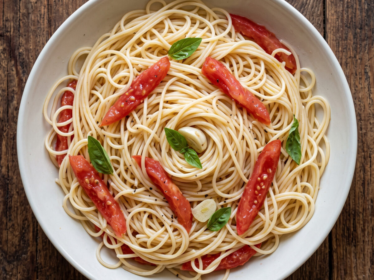 Vermicelli all’insalata aus Kampanien