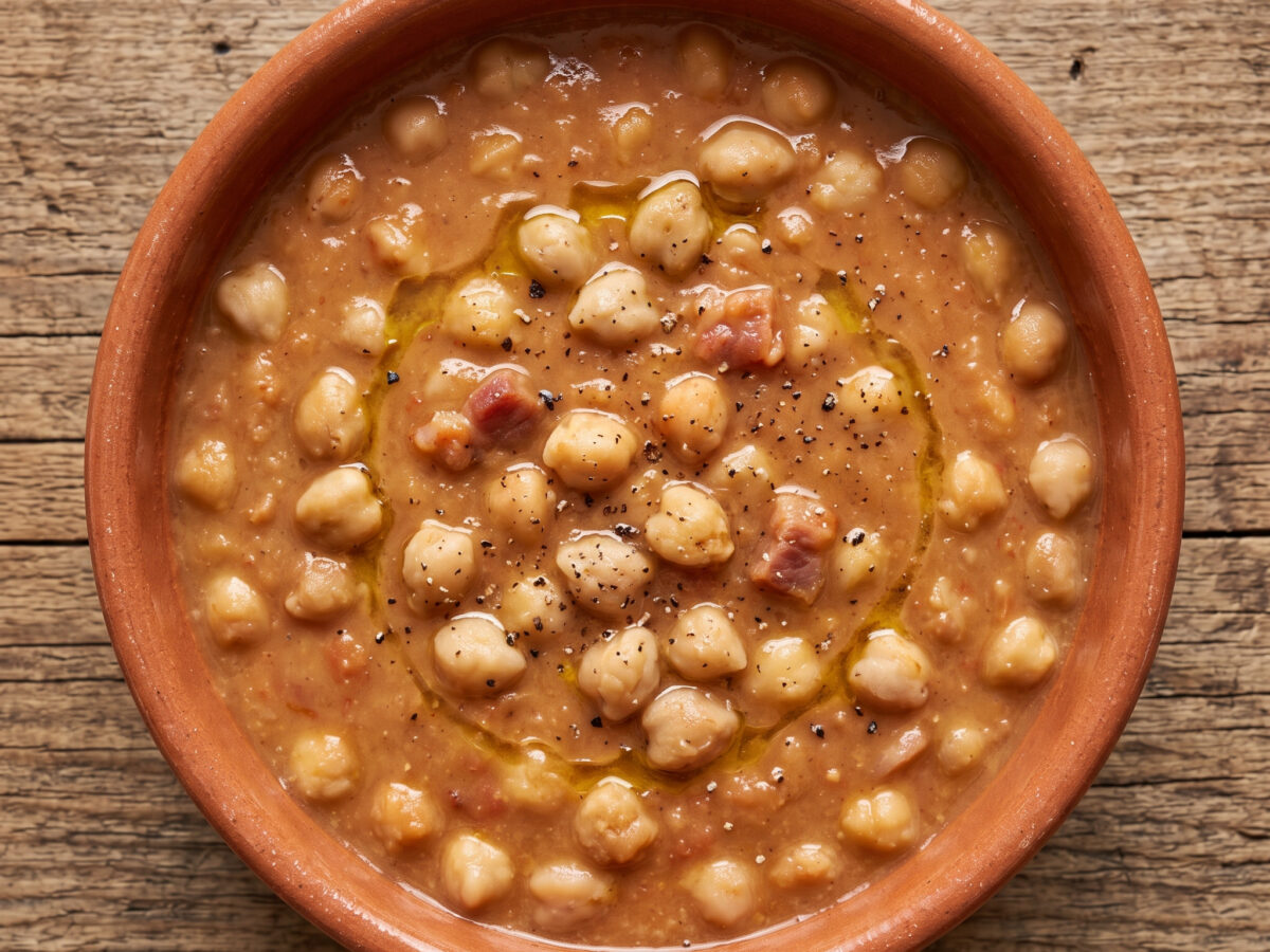 Zuppa di cicerchia aus den Marken