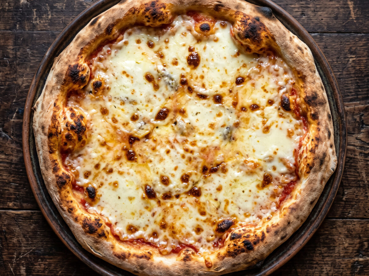 Pizza al formaggio aus Umbrien